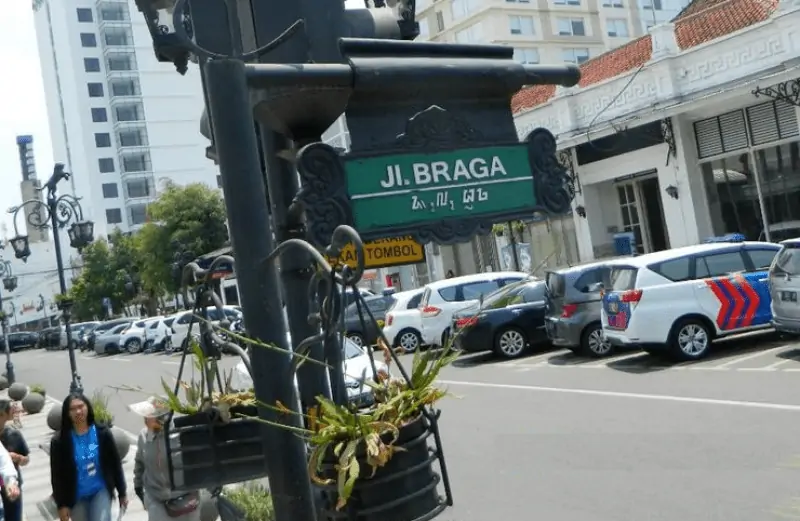 Kenapa Jalan Braga Bandung Bisa Terkenal